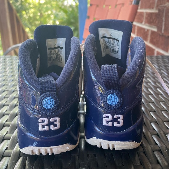 Toddler Air Jordan - Picture 3 of 5